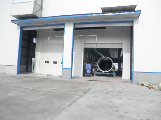 Buồng phun 50M trong dự án tháp tuabin gió Hệ thống sơn và nướng cho cánh điện gió